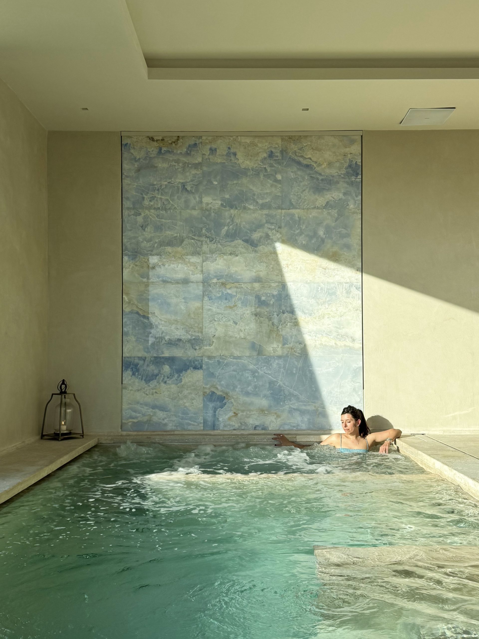 Borghi dell Eremo – Mondial Marmi – Onice Blu 1