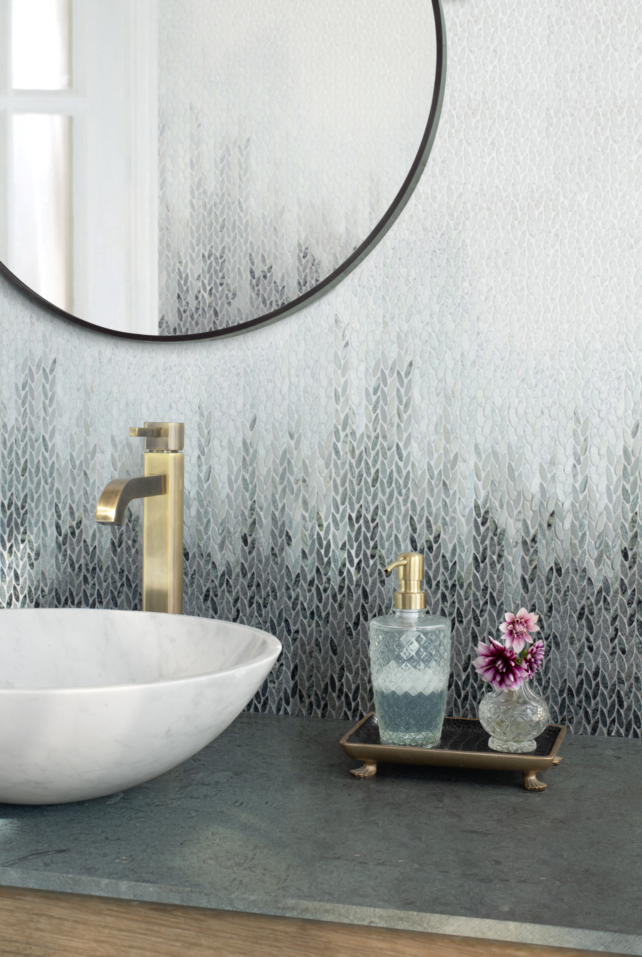 NewRavenna_CorisaPetite_Mondial Marmi